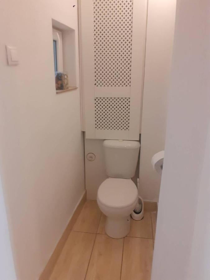 Apartman Matty V Tichom Dvore Priamo V Centre Братислава Екстериор снимка