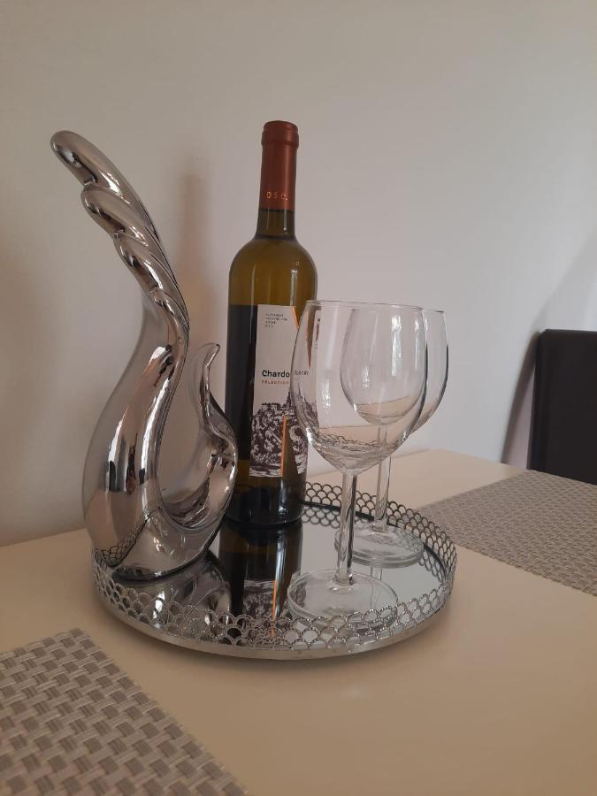 Apartman Matty V Tichom Dvore Priamo V Centre Братислава Екстериор снимка